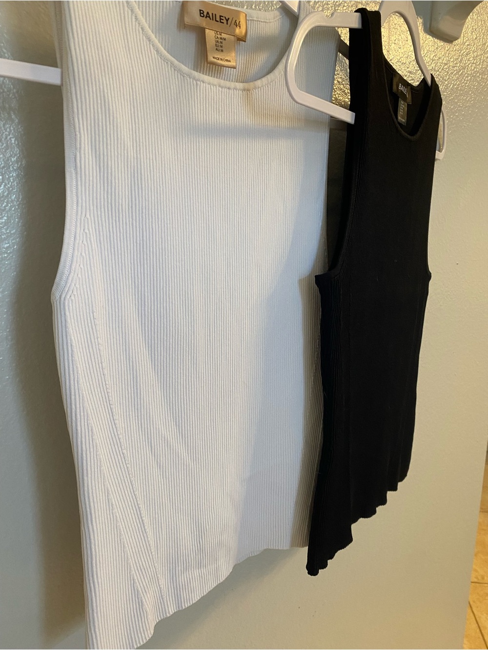 Classic Ribbed Tank Top Set - Picture 3 of 6